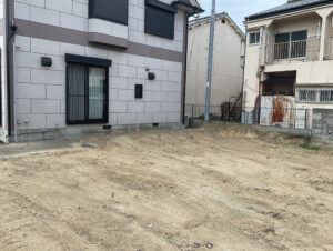 旧家を解体してできた空き地を愛犬とのびのびと遊べる庭に改修|大阪府羽曳野市